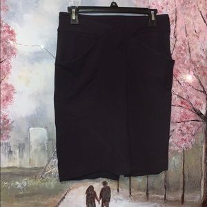 BCBGMAXAZRIA black pencil skirt with side pockets sz 2 EUC